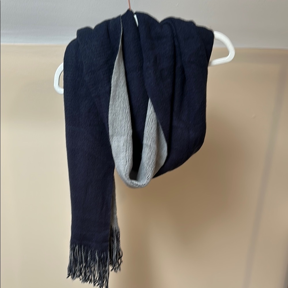 Zara Navy and Gray Blanket Scarf